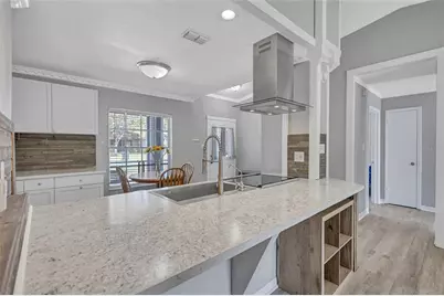 1735 Lakeview Village Drive, Brandon, FL 33510 - Photo 18