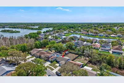 1735 Lakeview Village Drive, Brandon, FL 33510 - Photo 8