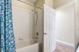 714 Tanana Fall Dr, Ruskin, FL 33570 - Photo 40