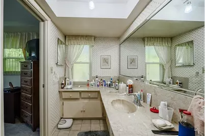 14792 Imperial Point Drive S, Largo, FL 33774 - Photo 32