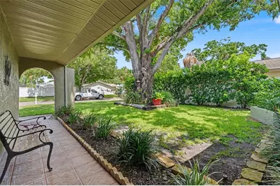 12431 Del Verde Drive, Largo, FL 33773 - Photo 4