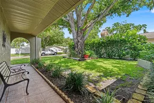 12431 Del Verde Dr, Largo, FL 33773 - Photo 4