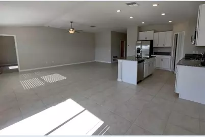 31699 Sun Kettle Loop, Wesley Chapel, FL 33545 - Photo 2