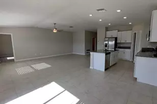 31699 Sun Kettle Loop, Wesley Chapel, FL 33545 - Photo 2