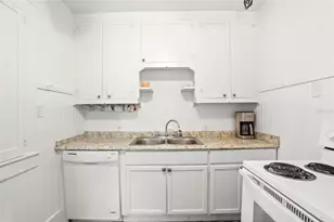 300 President St, Dunedin, FL 34698 - Photo 16