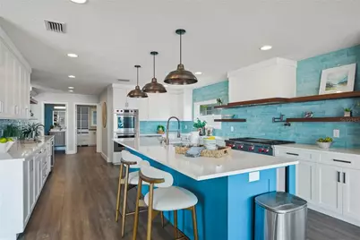 915 Bayshore Drive, Tarpon Springs, FL 34689 - Photo 12