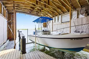 915 Bayshore Dr, Tarpon Springs, FL 34689 - Photo 70