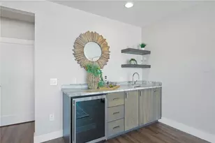 915 Bayshore Dr, Tarpon Springs, FL 34689 - Photo 24