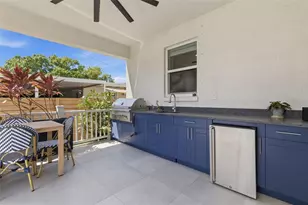 2510 W Carmen St, Tampa, FL 33609 - Photo 30