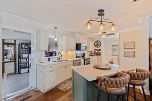 280 38th Ave SE, Saint Petersburg, FL 33705 - Photo 10