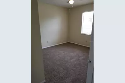 8202 Broward Place, Temple Terrace, FL 33637 - Photo 32