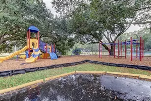 8202 Broward Pl, Temple Terrace, FL 33637 - Photo 38