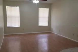 8202 Broward Pl, Temple Terrace, FL 33637 - Photo 10