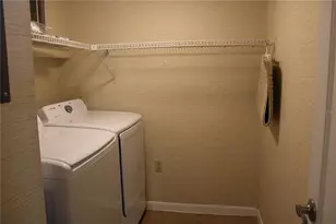 3345 Crystal Ct E, Palm Harbor, FL 34685 - Photo 8