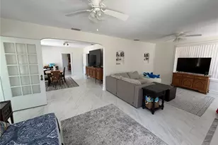 850 Mandalay Ave, Clearwater Beach, FL 33767 - Photo 4