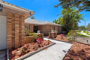 14947 Lake Forest Dr, Lutz, FL 33559 - Photo 6