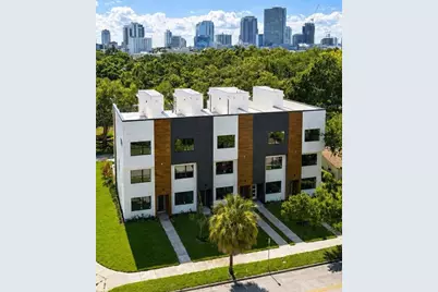 375 13th St N #2, Saint Petersburg, FL 33705 - Photo 1