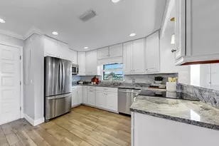 626 Yardarm Dr, Apollo Beach, FL 33572 - Photo 32