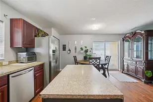 1438 Blossom Bayou Cir, Ruskin, FL 33570 - Photo 12