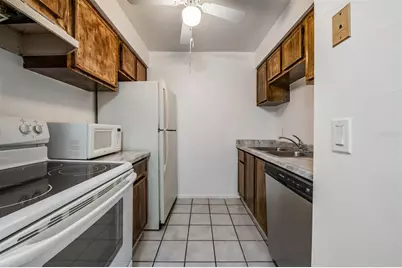 4208 Winding Moss Trail #102, Tampa, FL 33613 - Photo 8