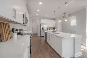 9102 Carolina Wren Dr, Tampa, FL 33626 - Photo 8