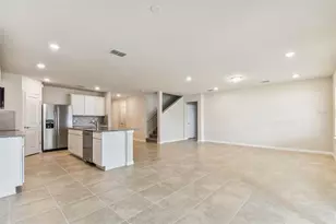 33395 Herds Hallow Wy, Wesley Chapel, FL 33545 - Photo 4