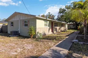 8040 47th Ave N, Saint Petersburg, FL 33709 - Photo 2