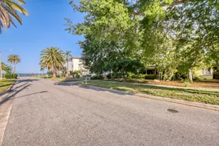 224 Lyndhurst St, Dunedin, FL 34698 - Photo 8