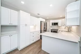 7927 11th Ave S, Saint Petersburg, FL 33707 - Photo 16