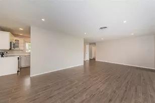 7927 11th Ave S, Saint Petersburg, FL 33707 - Photo 18