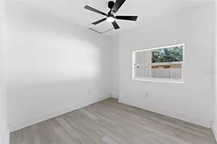 10124 N Hyacinth Ave, Tampa, FL 33612 - Photo 14