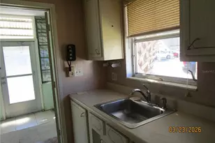 5945 21st St N, Saint Petersburg, FL 33714 - Photo 14