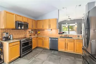 1220 Lake Highview Ln, Brandon, FL 33510 - Photo 8