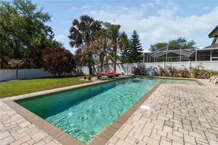 1220 Lake Highview Ln, Brandon, FL 33510 - Photo 32