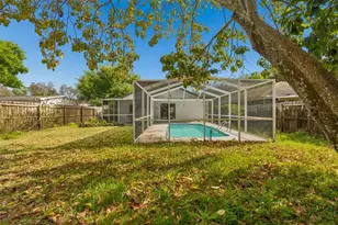 1105 E Oakwood St, Tarpon Springs, FL 34689 - Photo 20