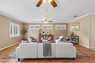 1105 E Oakwood Street, Tarpon Springs, FL 34689 - Photo 2