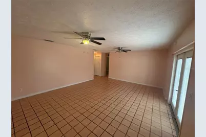 3420 Yale Circle, Riverview, FL 33578 - Photo 6