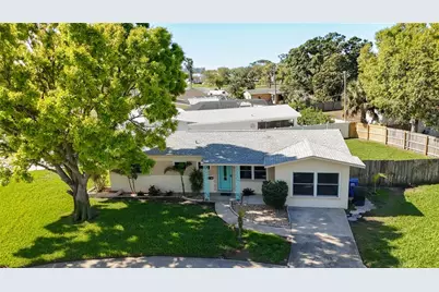 396 Lewis Boulevard SE, Saint Petersburg, FL 33712 - Photo 2