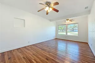 396 Lewis Blvd SE, Saint Petersburg, FL 33712 - Photo 10