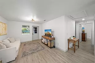 1801 E Knollwood St, Tampa, FL 33610 - Photo 12