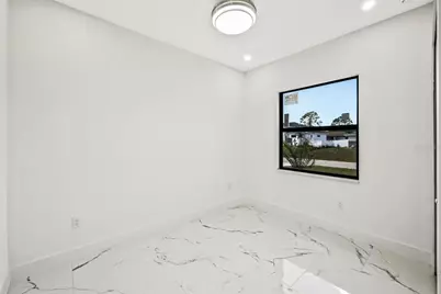 521/523 Lillon Avenue S, Lehigh Acres, FL 33974 - Photo 16