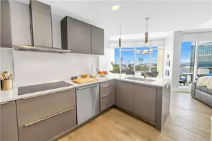 175 1st St S, Saint Petersburg, FL 33701 - Photo 14