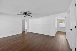 10028 Vineyard Ln, Port Richey, FL 34668 - Photo 6