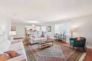 1222 Haddington Cir, Sun City Center, FL 33573 - Photo 4