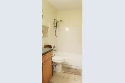 213 Seahorse Drive SE #D, Saint Petersburg, FL 33705 - Photo 10