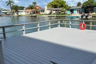 4725 Cove Cir, Saint Petersburg, FL 33708 - Photo 10