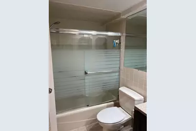 4725 Cove Circle #108, Saint Petersburg, FL 33708 - Photo 8