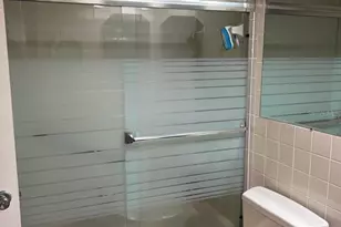 4725 Cove Cir, Saint Petersburg, FL 33708 - Photo 8