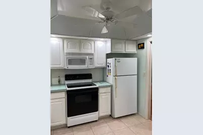 4725 Cove Circle #108, Saint Petersburg, FL 33708 - Photo 6