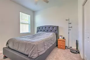 34991 Mulrion Dr, Zephyrhills, FL 33541 - Photo 10